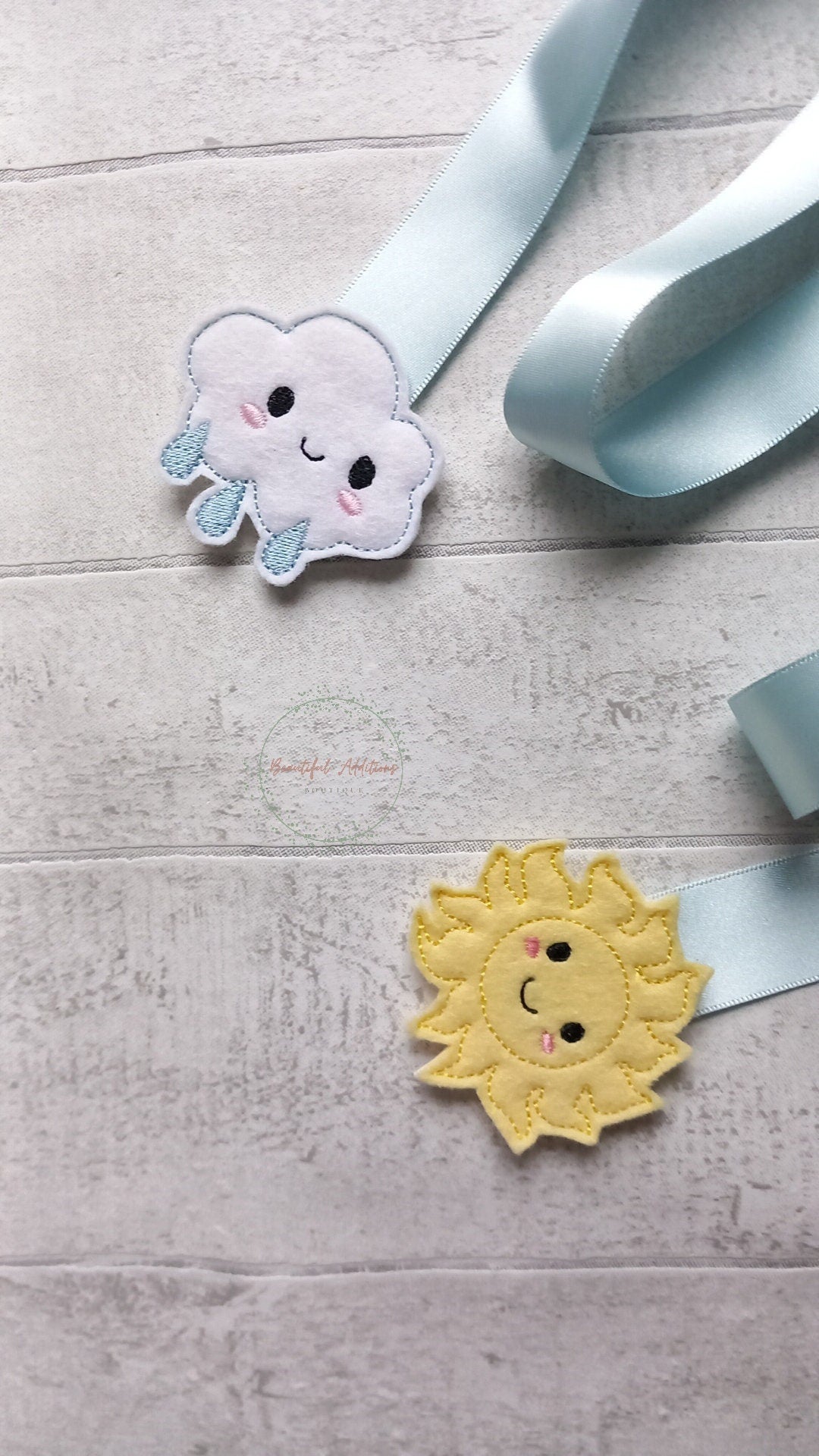 Feltie Rainbow Bow Holder.